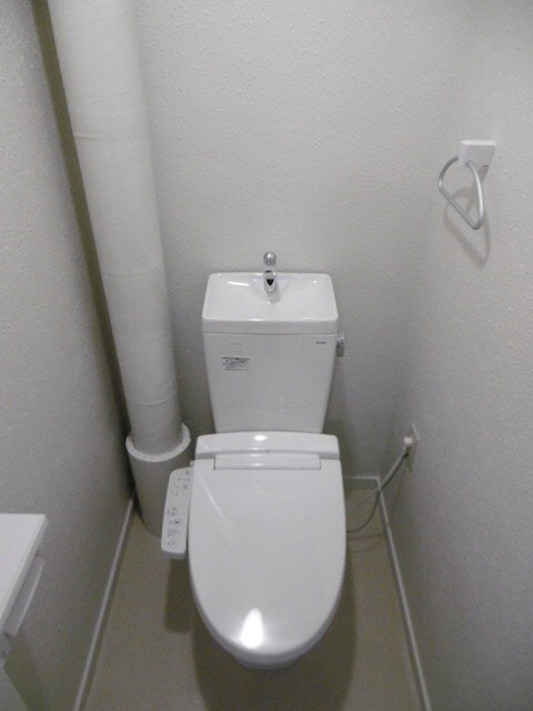 物件内観写真23　(ウォシュレット付き)