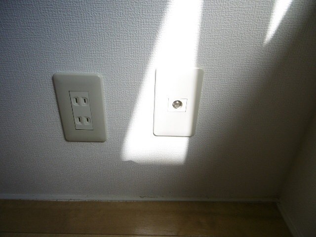 物件内観写真31　(TVアンテナ線（洋室）)