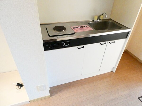 キッチン(※101号室のお写真です)