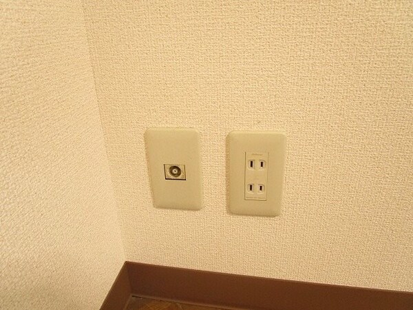 その他(写真は205号室です（参考）)