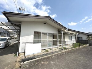 滝沢貸家外観写真
