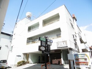 コーポパールハーバー外観写真