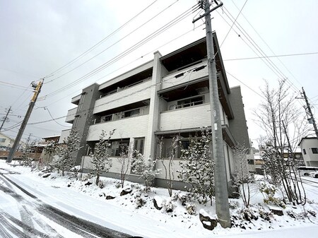 シャーメゾン　ソレアード外観写真