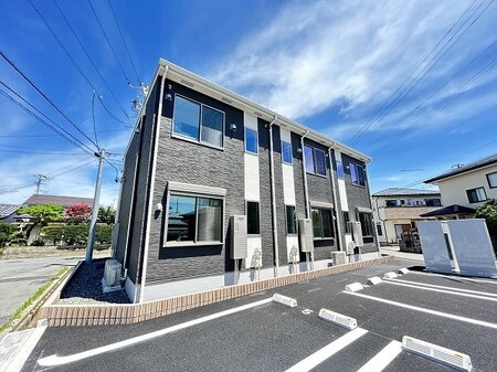 アヴァンスコート高田外観写真