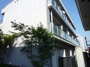 シティコート岩石　西館外観写真