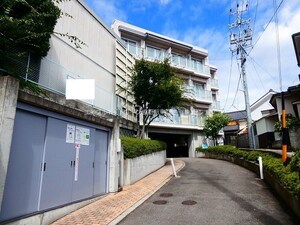 シティコート岩石　東館外観写真