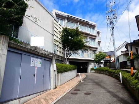 シティコート岩石　東館外観写真
