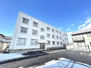 グランソレイユ松岡外観写真