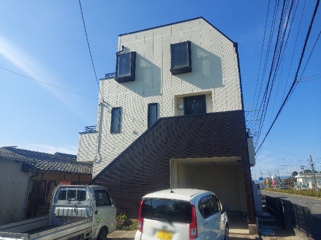 戸木町三階建て貸家