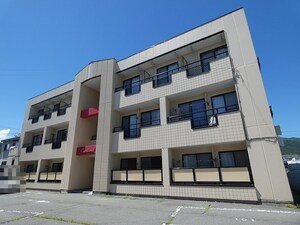 ハイツカージナル外観写真