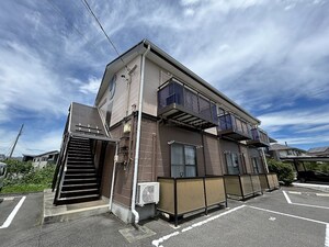 サープラス久保田外観写真