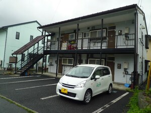 大和アパート外観写真