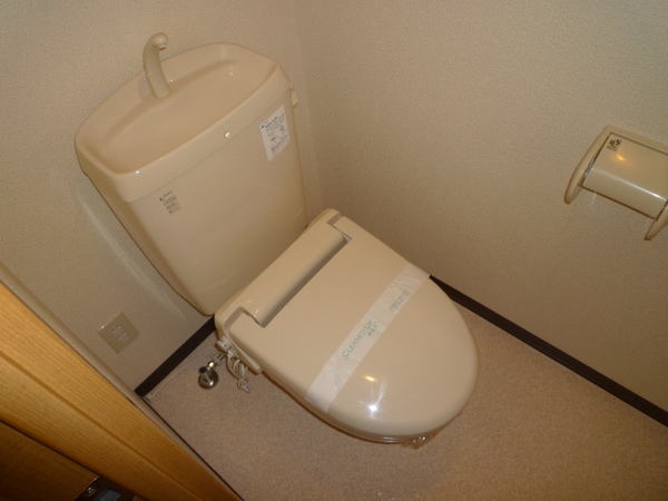 トイレ(写真は類似部屋)