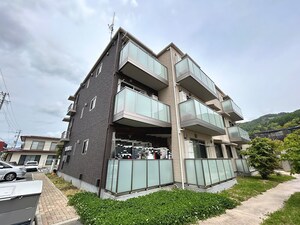 アヴィランスコート清水外観写真