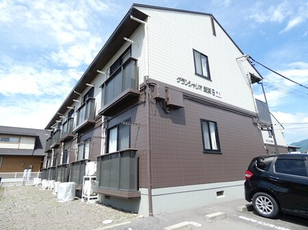 グランシャリオ湖浜B外観写真