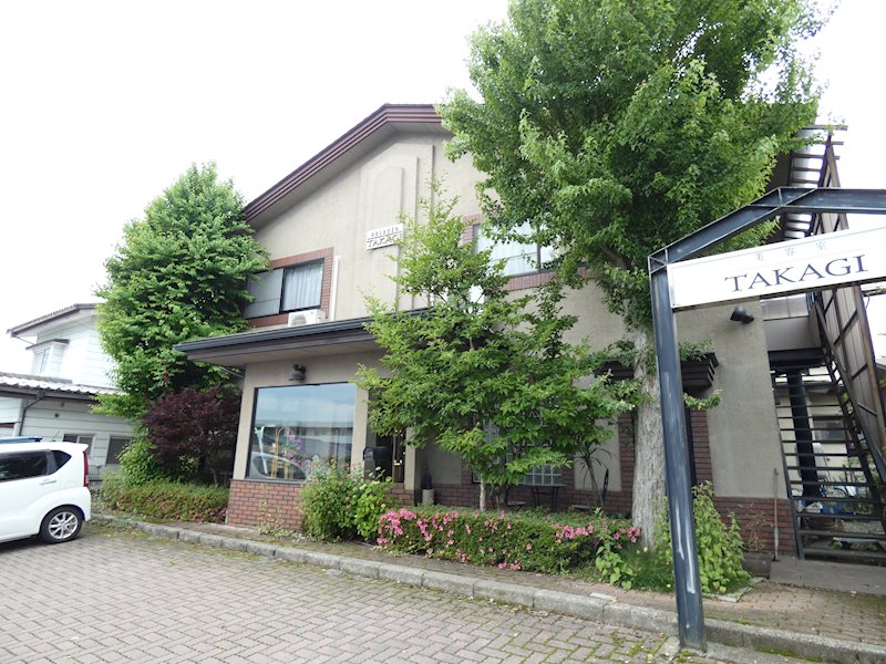 プラッツオタカギ