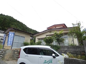 下諏訪町星ヶ丘貸家外観写真