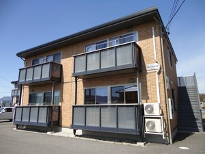 オレンジヒルズB棟外観写真