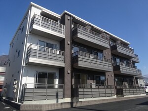 レシエルＲ棟外観写真