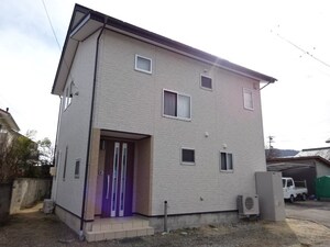 御所　家庭菜園ができる庭付き貸住宅外観写真