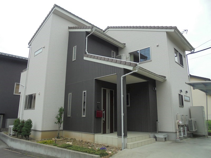 中央北2丁目戸建て