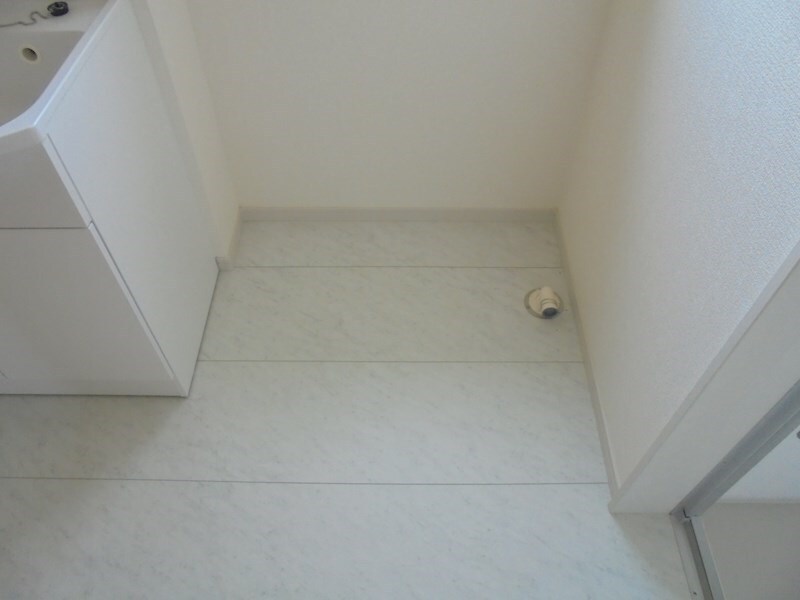 物件内観写真13　(室内洗濯機置場)