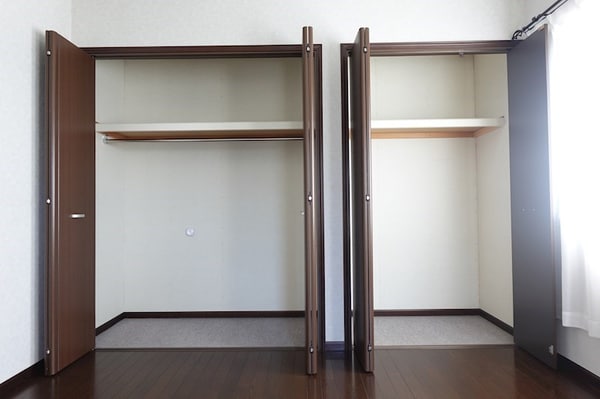 収納(2F中央部屋)
