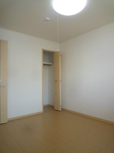 物件内観写真28　(写真は202号室です)