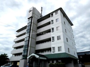 八紘レジデンス外観写真