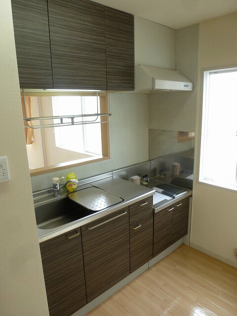 物件内観写真3　(写真は103号室です（参考）)