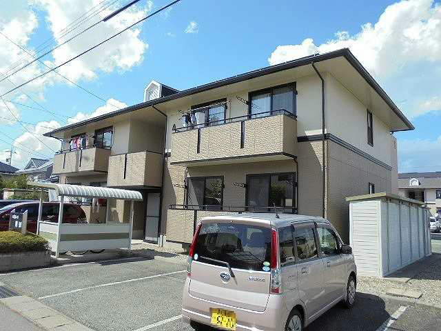 ハイカムール岡田Ａ棟
