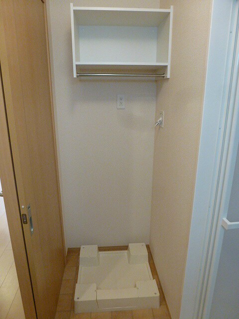 物件内観写真15　(写真は102です)