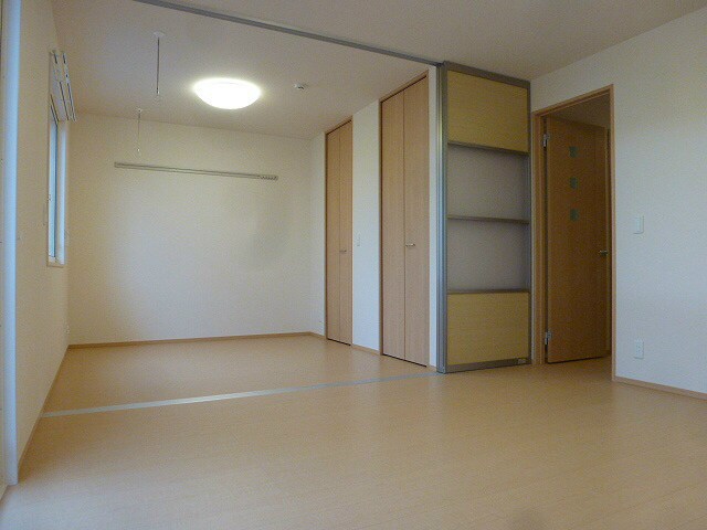 物件内観写真26　(写真は102です)