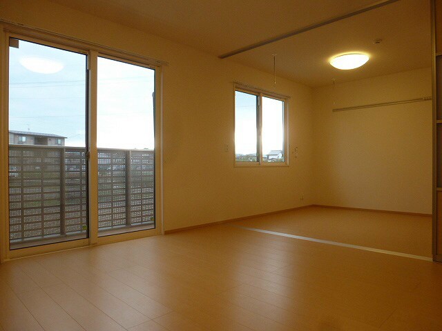 物件内観写真29　(写真は102です)