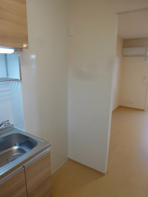 物件内観写真33　(写真は102です)