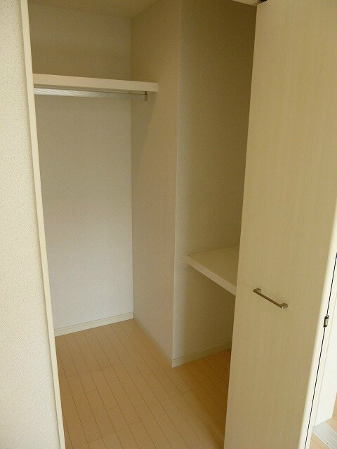 物件内観写真12　(101号室です)