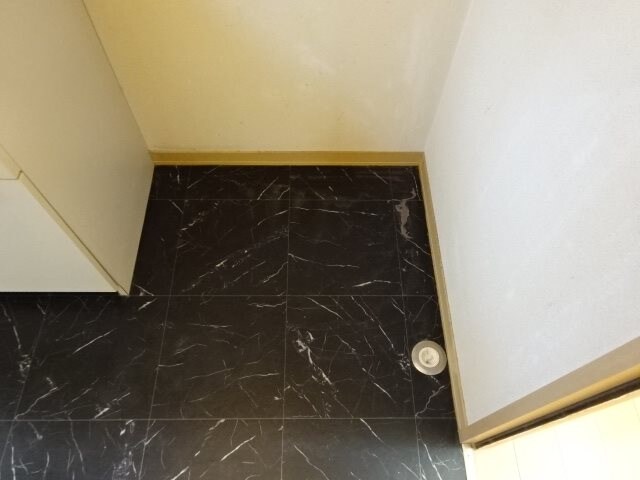 物件内観写真15　(洗濯機設置スペース)