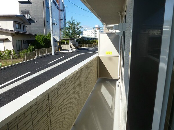 ベランダ(※写真は1F)