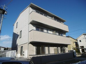 メゾン　ナカザワ外観写真