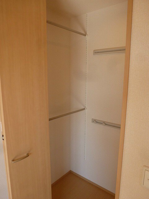 物件内観写真11　(201の写真です（反転）)