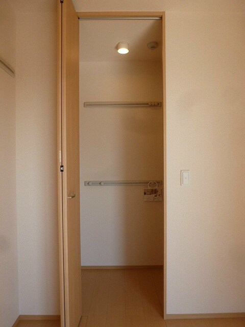 物件内観写真29　(201の写真です（反転）)