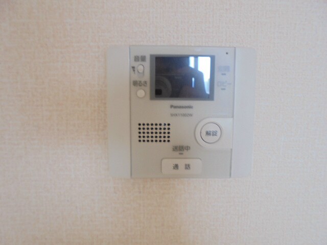 物件内観写真2　(モニタ付きオートロック)