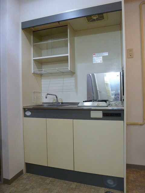 物件内観写真3　(写真は105号室です。)