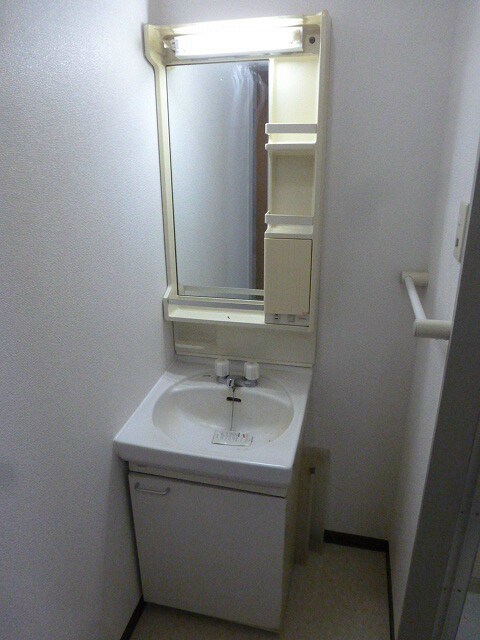 物件内観写真9　(写真は105号室です。)