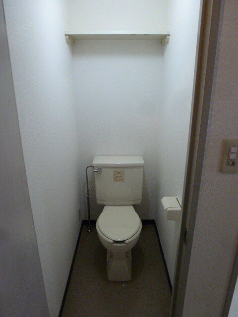 物件内観写真11　(写真は105号室です。)