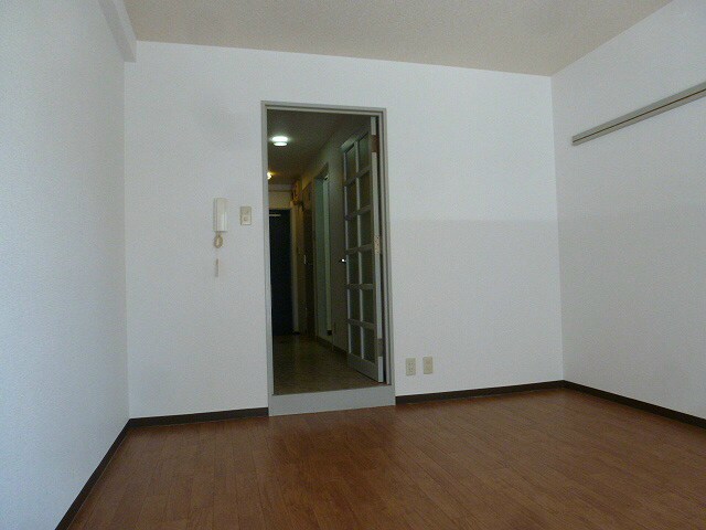 物件内観写真18　(写真は105号室です。)