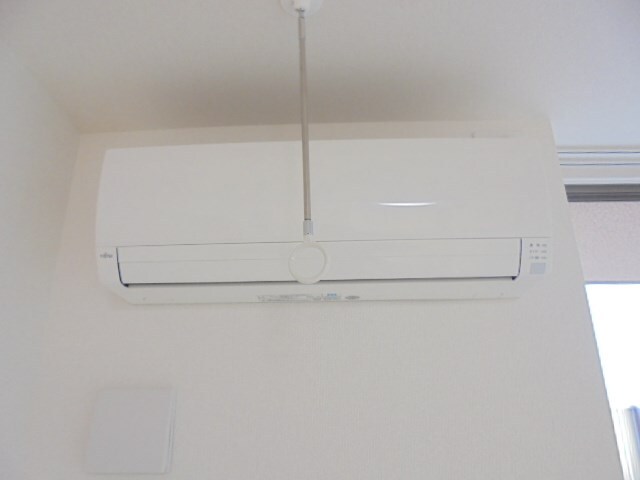 物件内観写真9　(エアコン　　　)