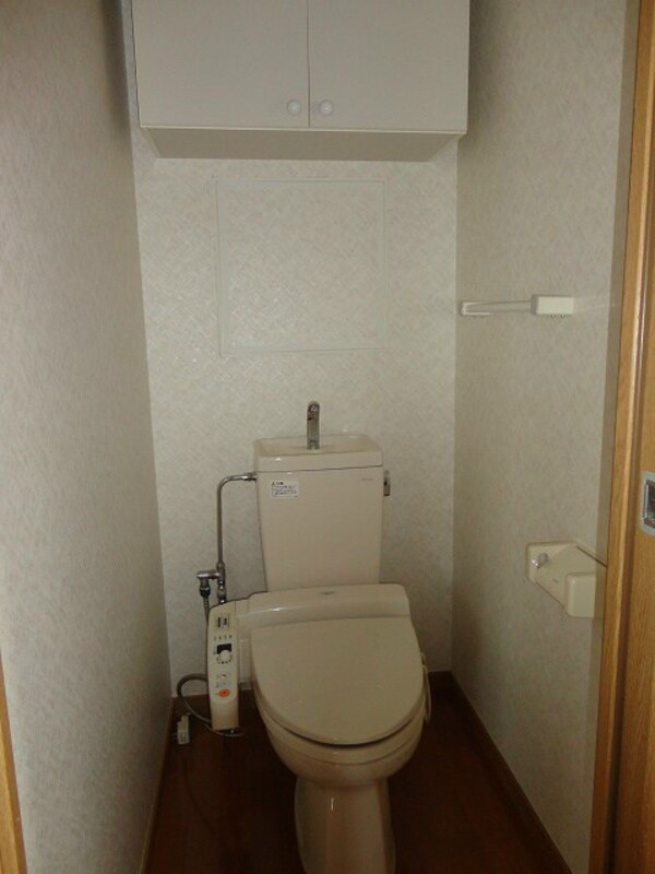 トイレ(※写真は　401号室)