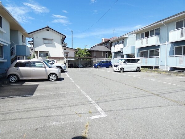 ベッドルーム(駐車場)