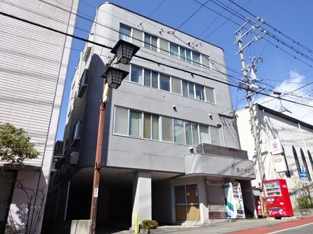 山忠ハイツ（ピタット管理）外観写真